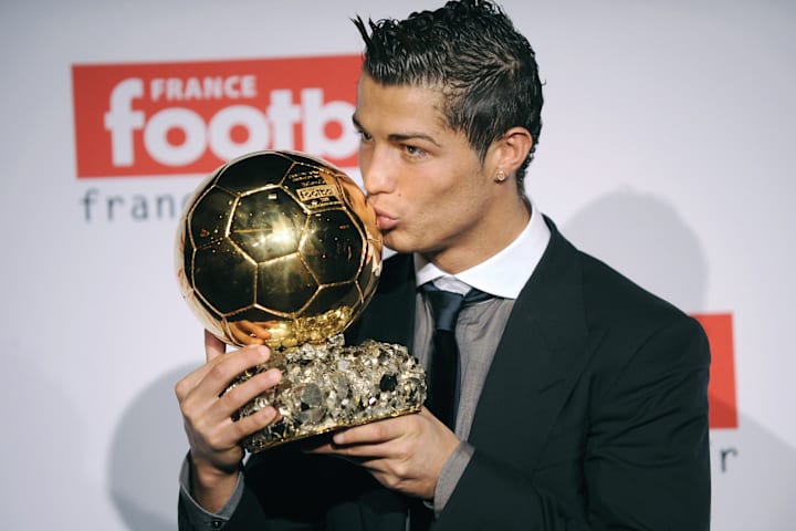 Cầu thủ chạy cánh người Bồ Đào Nha của Manchester United Cris