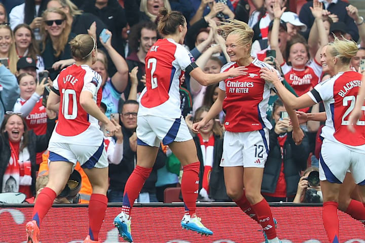 Arsenal v Manchester City - Giải vô địch bóng đá nữ Barclays