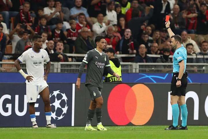 Raphael Onyedika, Felix Zwayer