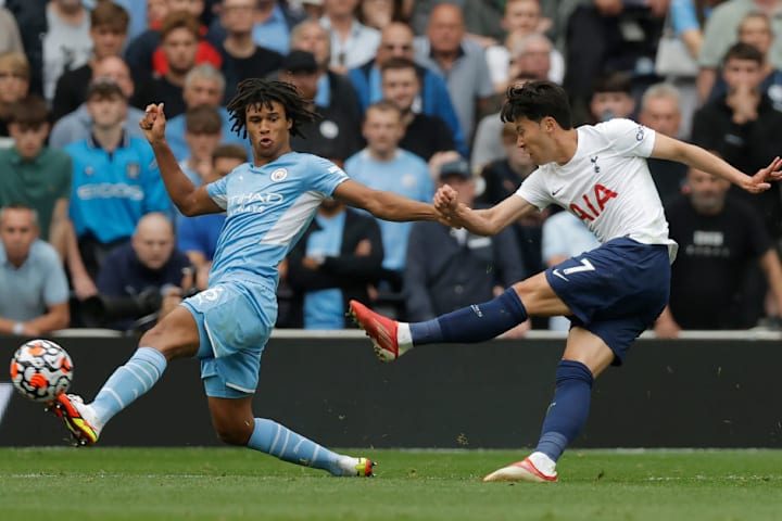 Trận đấu Tottenham Hotspur vs Manchester City tại giải Ngoại hạng Anh