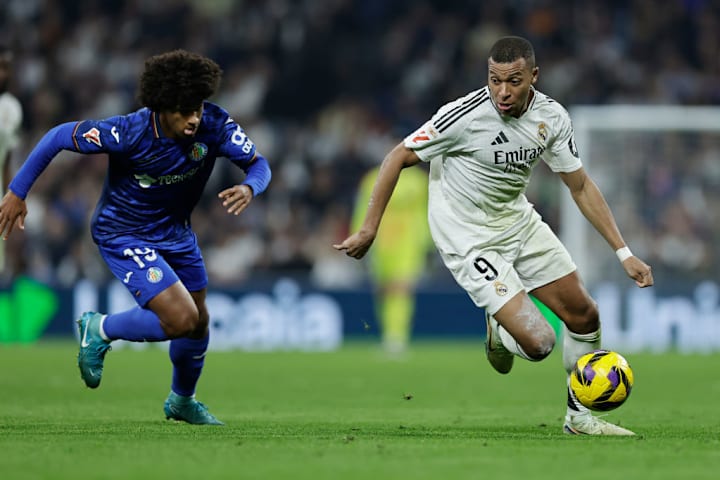 Kylian Mbappé, Peter Gonzalez