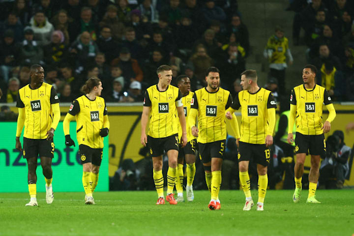 Borussia Mönzhengladbach v Borussia Dortmund - Bundesliga