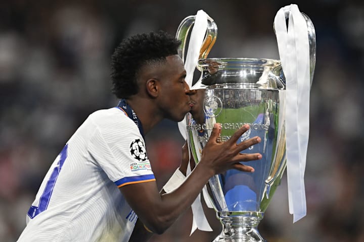 FBL-EUR-C1-LIVERPOOL-REAL MADRID-CÚP