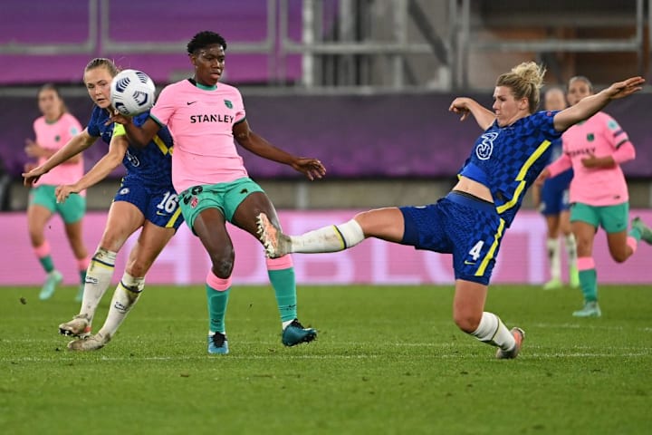 FBL-EUR-C1-NỮ-CHELSEA-BARCELONA