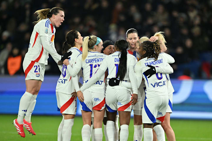 PSG vs Lyon: Ligue Premiere Premiere French Arkema