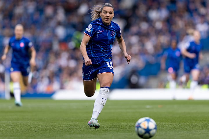 Chelsea FC Women v FC Barcelona - UEFA Women Champions League Bán kết Trận lượt kết